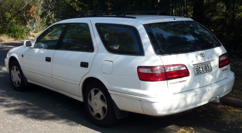 Toyota Camry wagon: 12 фото