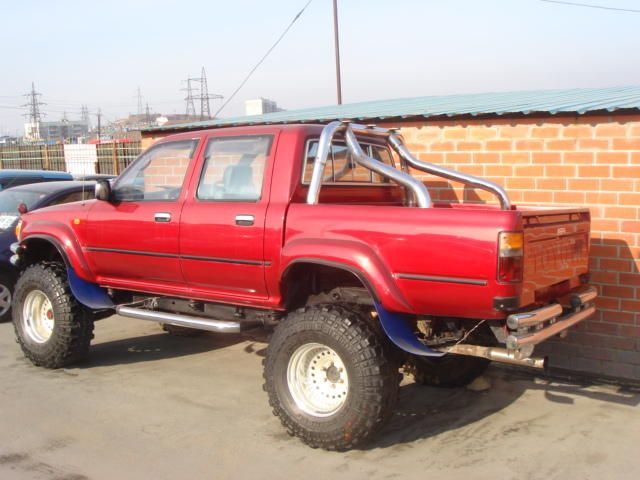 Toyota Hilux Pick Up: 2 фото