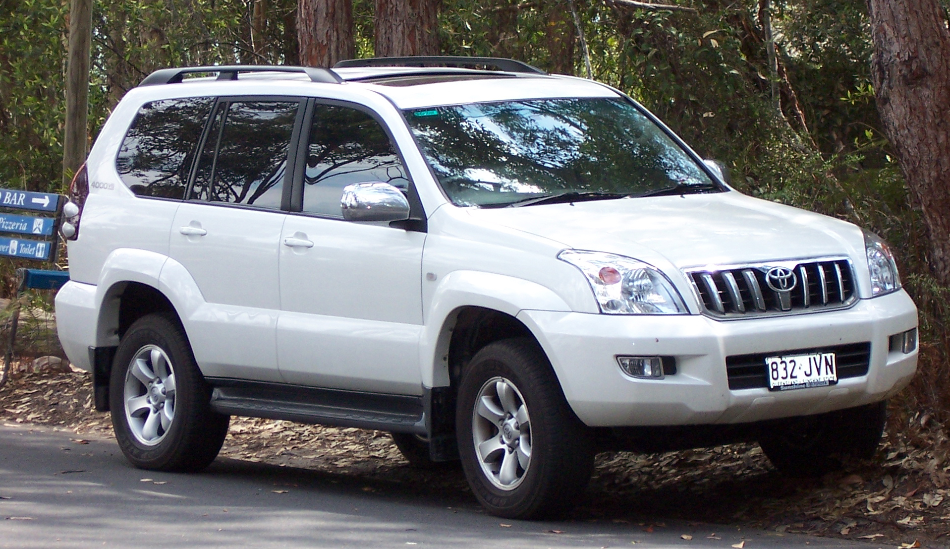 Toyota Land Cruiser Prado: 1 фото