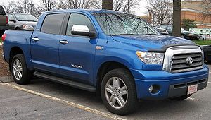 Toyota Tundra: 2 фото