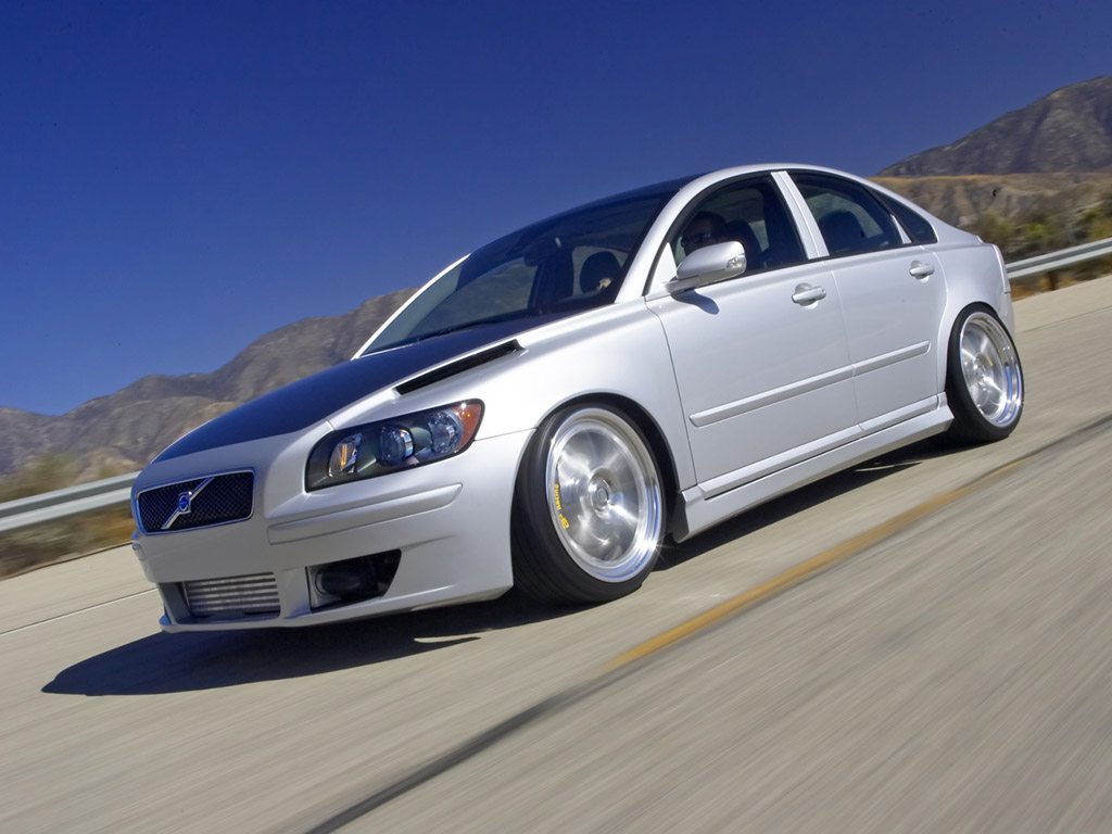 Volvo S40 I: 11 фото